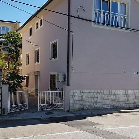 Apartman Sevilya Kostrena Esterno foto